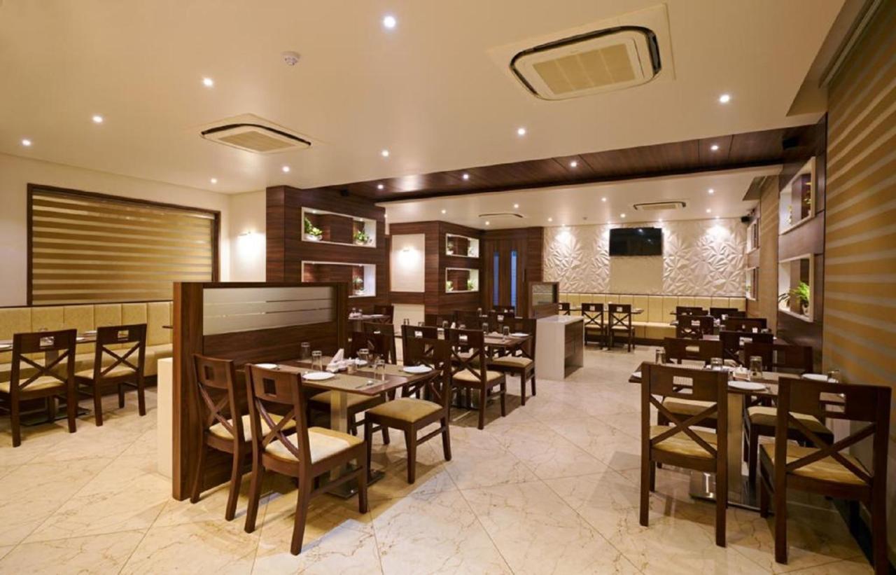 كولهابور Hotel Shlok المظهر الخارجي الصورة