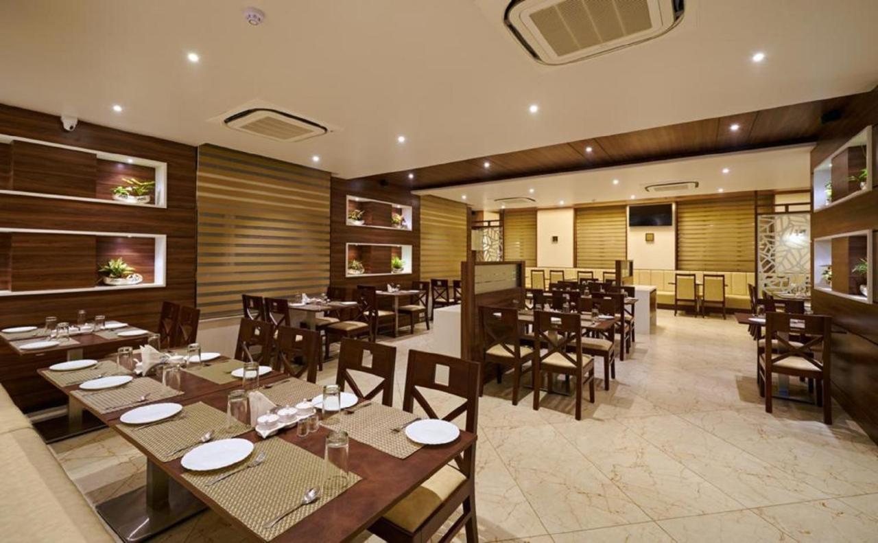 كولهابور Hotel Shlok المظهر الخارجي الصورة