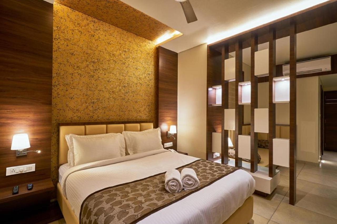 كولهابور Hotel Shlok المظهر الخارجي الصورة