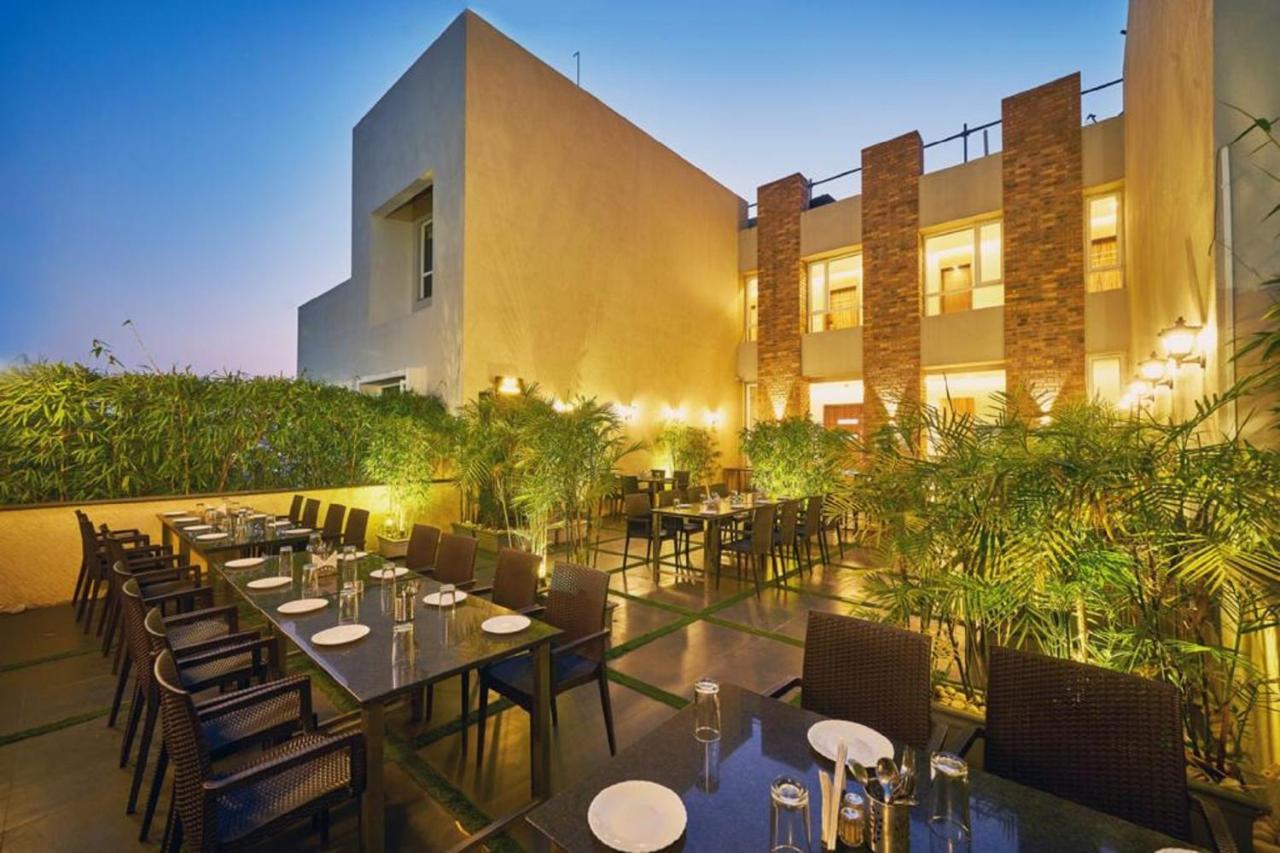 كولهابور Hotel Shlok المظهر الخارجي الصورة